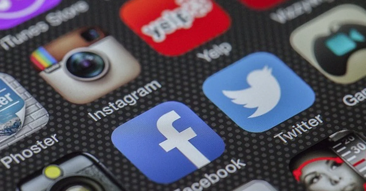 AMP puede cargar antes y convertir peor que responsive
